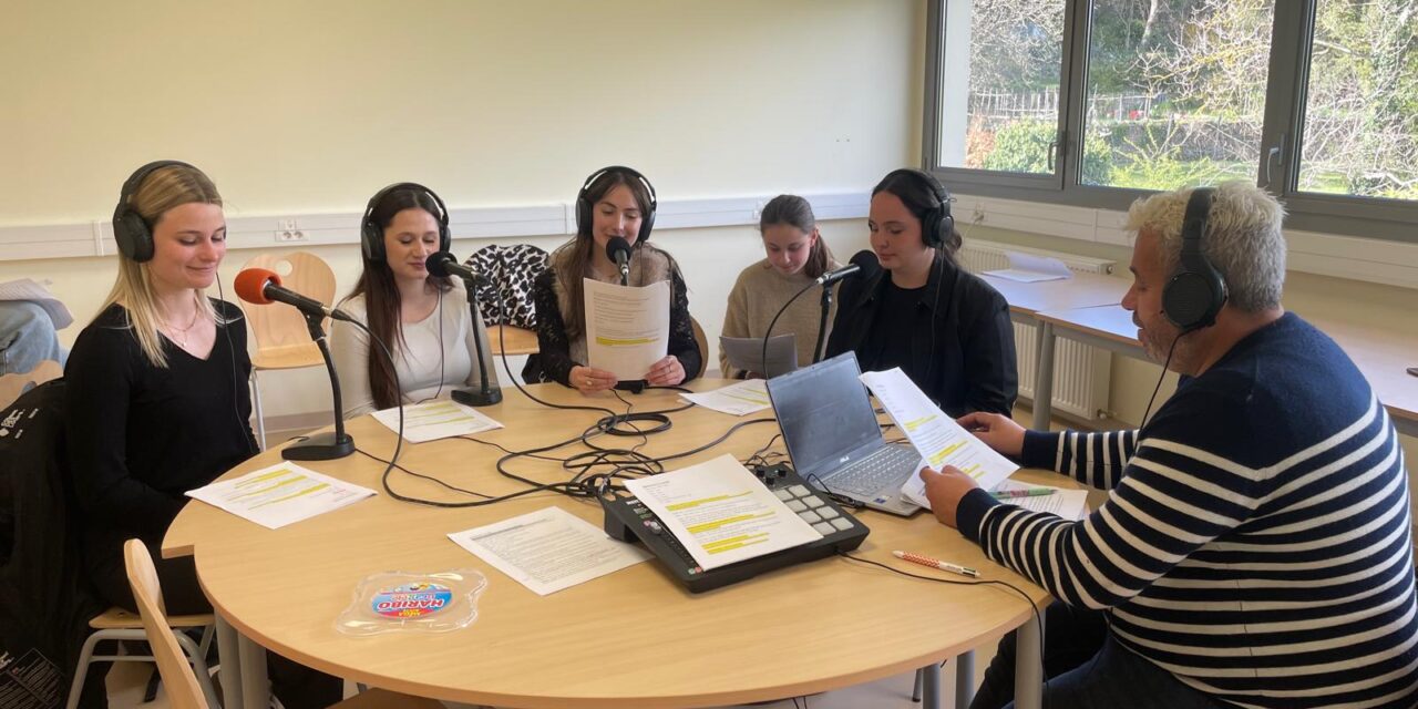 Lycée les Mandailles à Châteauneuf-de-Galaure : Votez pour eux au concours national de podcasts « Réinventer le monde » !